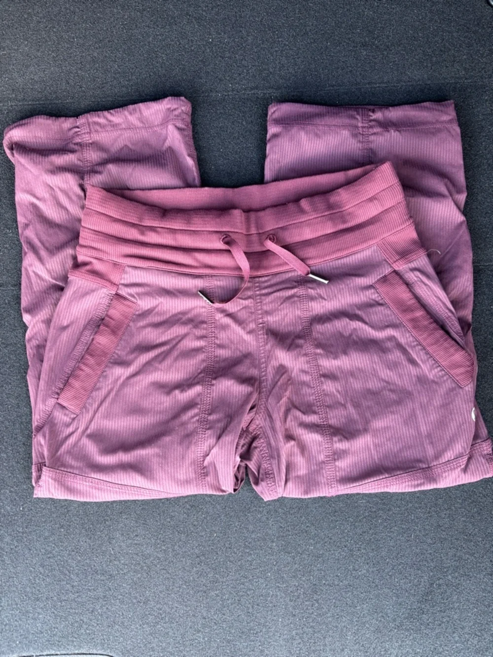 lululemon Dance Studio Mid-Rise Cropped Pant Sz 2
